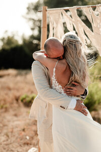 CAPTURING LIGHT - J&R-2