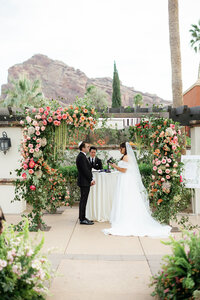 Samantha & Matt Wedding Sneak Peaks-75