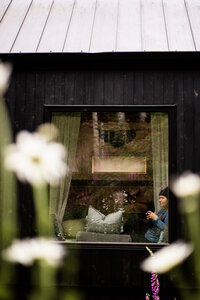 Nectar Yoga Deluxe Cottage Exterior Window View Vancouver British Columbia 06_2023 @abbydellphotography
