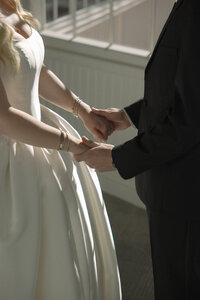 Coronado-Island-Hotel-Del-Coronado-Wedding-Alyssa-and-Logan-by-The-Delacastros-28
