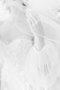 Kristen Weaver Photography Orlando Florida Destination Photographer Worldwide Wedding Editorial Fashion Inspired Clean Film Digital KWP Soft Classic 0295