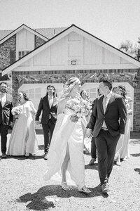wedding-party-Leal-Vineyards-17