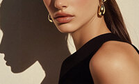 Elegant Portrait Woman (1)-2