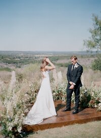 kendall-stephen-bw-theory-hill-country-wedding23_1
