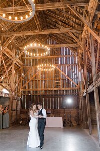 rus-farm-wedding-pictures19