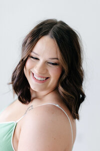 The Austin look tailored for medium-length hair with soft curves and lifted roots for extra volume