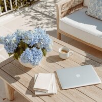 flatlay_of_a_Macbook_and_notebook_1