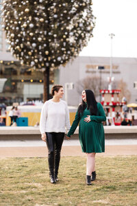 LGBTQ Maternity Photos_Crown Center Kansas City_Caitlyn Cloud Photography1