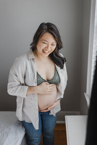 Toronto Maternity Portraits at home