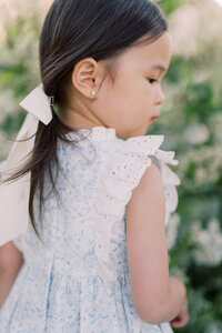 Little-girl-irvine-hair-bow-ruffles_01