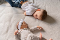 Relaxed-in-home-newborn-photographer-milwaukee-wisconsin-152