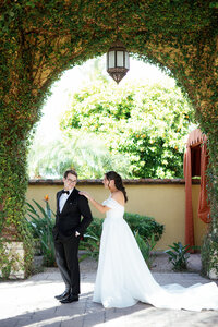 Samantha & Matt Wedding Sneak Peaks-28