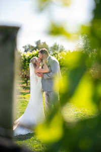 jonathan-edwards-winery-wedding-north-stonington-ct-18