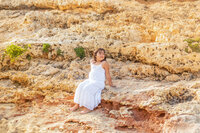 children-photoshoot-mallorca-woods-field-11