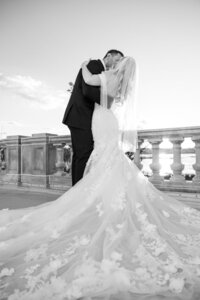 King-Mansion-Elegant-Wedding-Photos-57-1024x1536