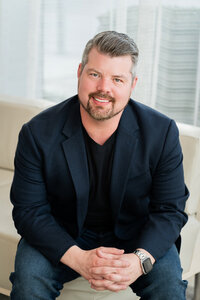 Dallas Fort Worth Headshot Photographer traditonal lifestyle on location in studio lightly photography-00004