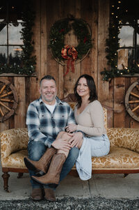 Couple-farm-on-bench