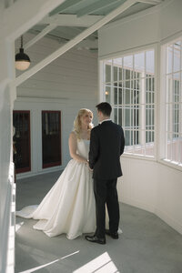 Coronado-Island-Hotel-Del-Coronado-Wedding-Alyssa-and-Logan-by-The-Delacastros-27