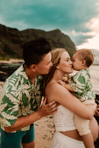 oahu-eastside-maternity-session