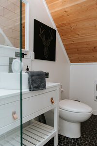 Nectar Yoga Washroom Interior Vancouver British Columbia Canada 05_2023 @RobinBonnerPhotography