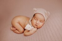 #alittlegoose #sacramentophotographer #folsomnewbornphotographer #rocklinnewbornphotographer #sacramentonewbornphotographer #newbornphotography#elkgrovenewbornphotographer #elkgrovebaby #newbornboy #newborngirl #newborn #newbornsession #newbornphotographerelkgrove #newbornphotographersacramento #サクラメント