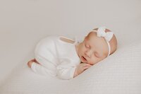 #alittlegoose #sacramentophotographer #folsomnewbornphotographer #rocklinnewbornphotographer #sacramentonewbornphotographer #newbornphotography#elkgrovenewbornphotographer #elkgrovebaby #newbornboy #newborngirl #newborn #newbornsession #newbornphotographerelkgrove #newbornphotographersacramento #サクラメント