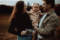 lifestyle family session Pittsburgh with toddler and parents
