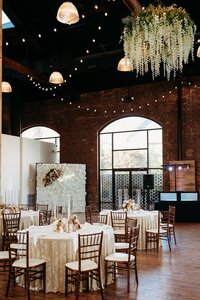 Louisville-Kentucky-Wedding-Venues--the-refinery-12