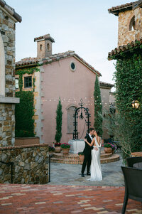 Kristen Weaver Photography Orlando Florida Destination Photographer Worldwide Wedding Editorial Fashion Inspired Clean Film KWP -0328