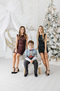 Toronto-Christmans-Mini-Sessions-Mint-Room-Studios-White-Loft-1