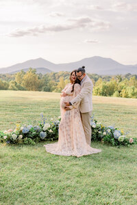 Maria & Luis - Floral Maternity Previews - Amative Creative -14