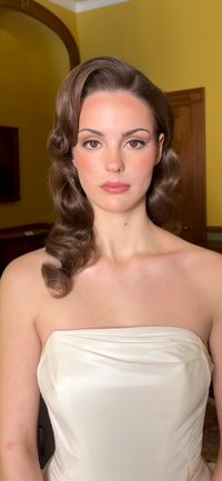 timeless-refined-bridal-makeup