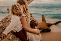 sunset-beach-motherhood-session-oahu