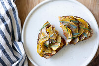 SeasonalToastCafeAtStoneBankFarmMarket