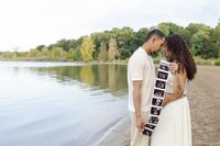 michigan-beach-maternity-photo