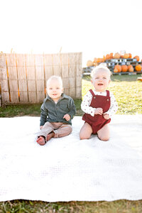 family mini engagement couple wedding christmas spring fall sessions maternity photographer wedding photography stuarts draft waynesboro charlottesville staunton58