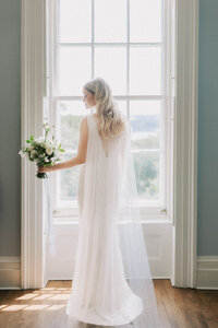 Bride | Domaine Cataraqui Wedding Photographer Quebec | Juno by Julia C. Vona
