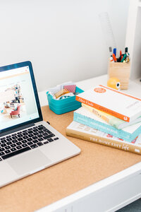 Flatlay van producten als ondersteuning van branding fotoshoot