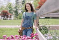 New England Small Business Branding Photographer. Lifestyle visuals, content creation for small businesses and creatives. Deborah Zoe Photography.