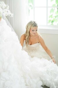bridesmaid fixes dress newport wedding photography