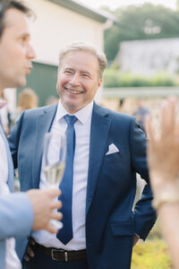 Cocktail Hour | Domaine Catarqui Wedding Photographer in Quebec | Juno by Julia C. Vona