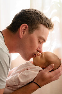 menomonee-falls-wisconsin-in-home-newborn-photographer-41