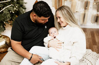 family mini christmas spring fall sessions maternity photographer photography stuarts draft waynesboro charlottesville staunton53