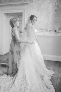 colorful-whitehall-annapolis-wedding-bride-details_0106-photo