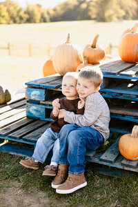 family mini engagement couple wedding christmas spring fall sessions maternity photographer wedding photography stuarts draft waynesboro charlottesville staunton60
