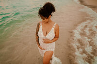 water-maternity-session-hawaii