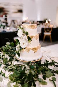 photo of wedding cake