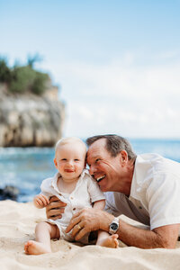 Mid Day Family Photos at Hyatt Grand Regency Poipu-8