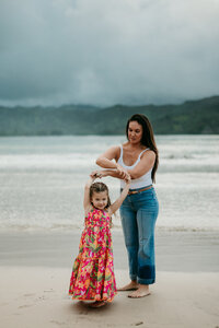 hanalei bay family photographer kauai-63