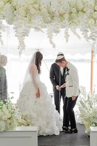 jewish wedding breaking glass